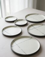 Service de Table "Ligne Minimaliste" – Noir & Crème – Image 2